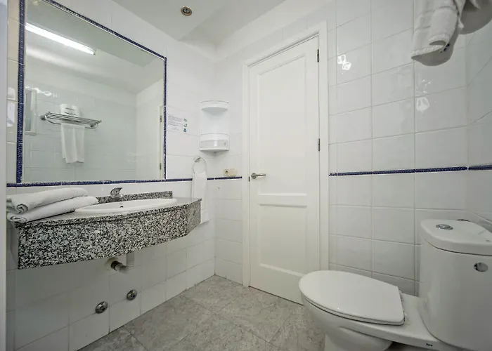 Hotel Puerto Colon Club 3*