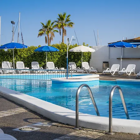 Puerto Colon Club 3* アデヘ