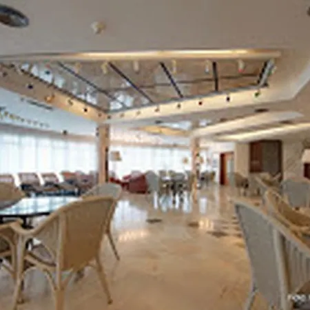 Готель Puerto Colon Club 3*