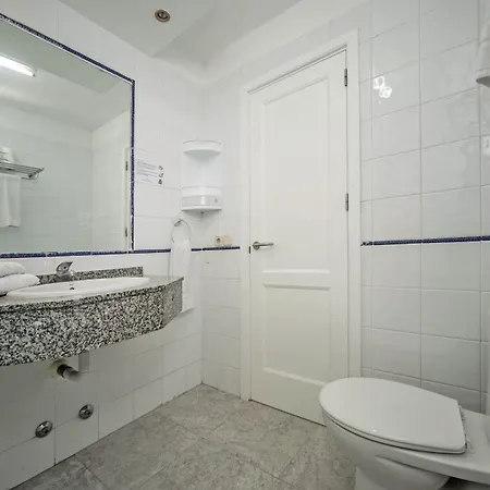 Hotell Puerto Colon Club 3*